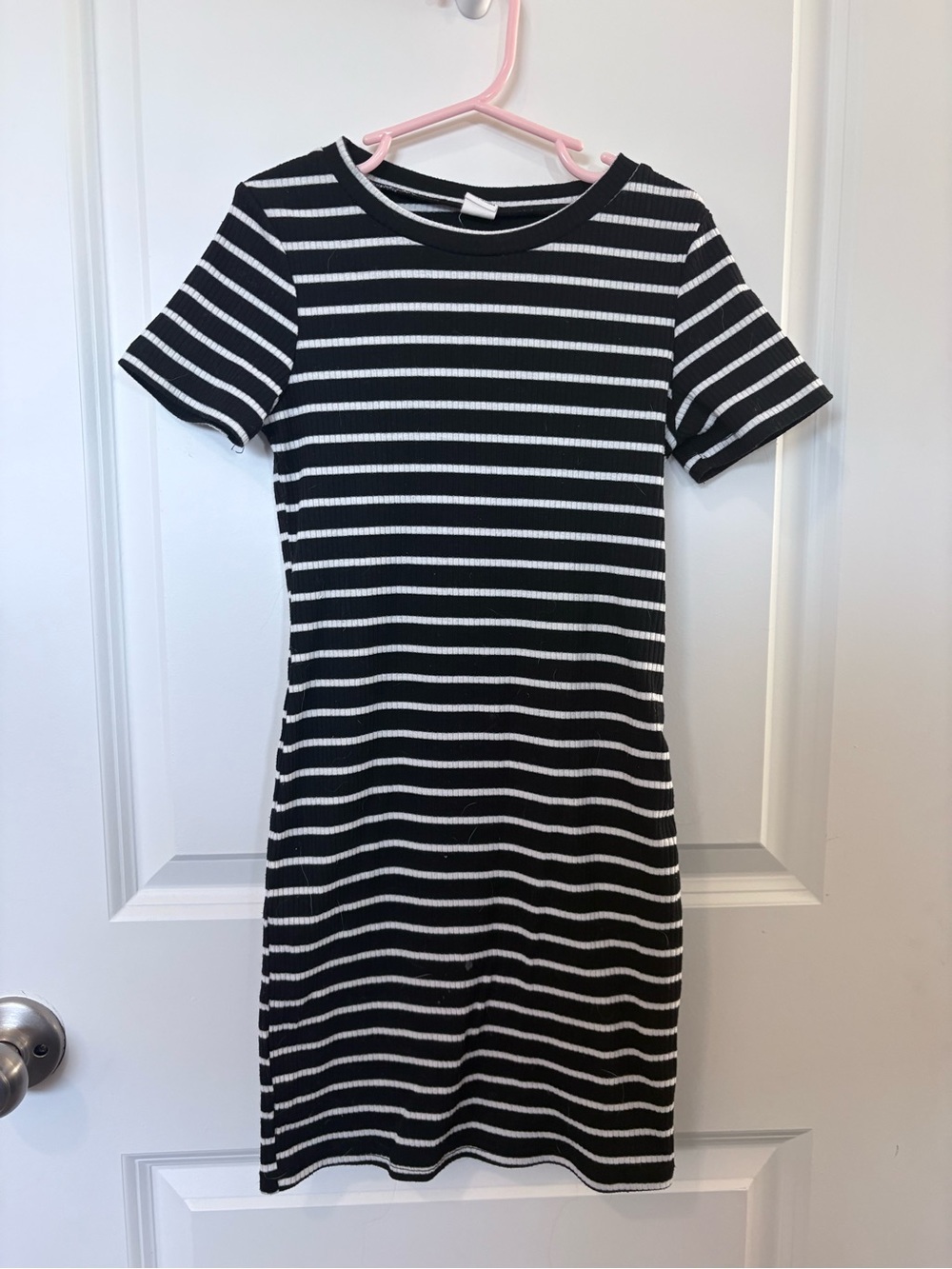 3/$15 - SHEIN Black & White Striped Short Sleeve Knit Dress